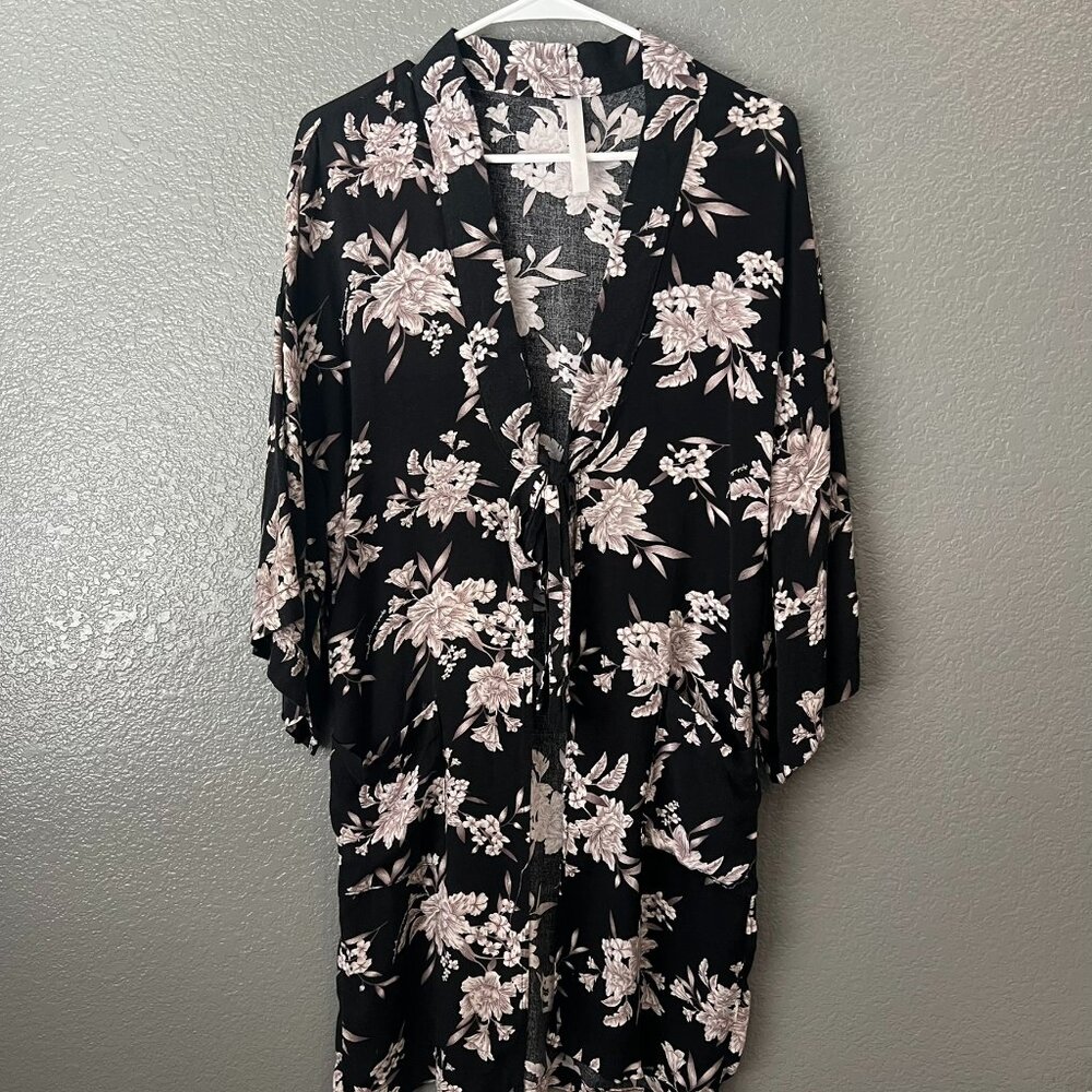 Spiritual Gangster Black Floral Print Kimono - One Size